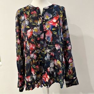 Silk pleated popover in floral print